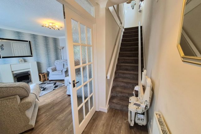 187, Foxfold, Skelmersdale photo 2
