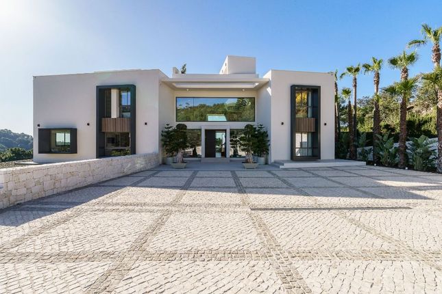 Villa for sale in Benahavís, Málaga, Andalusia, Spain