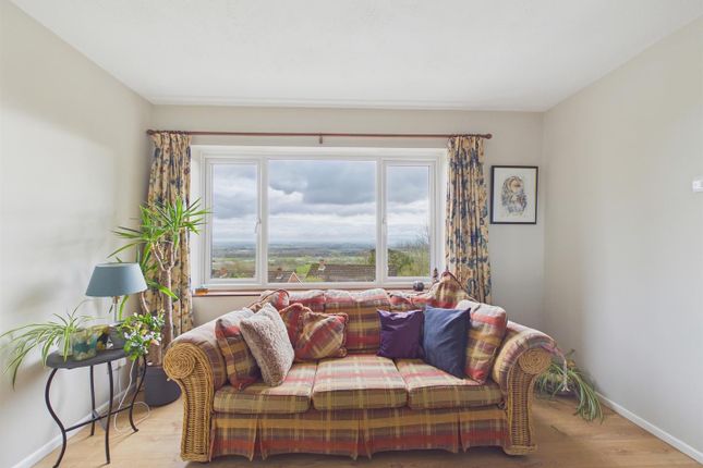 20, Benbow Close, Malvern photo 2