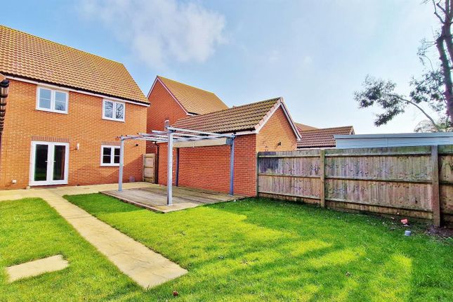 18, Barley Road, Frinton-on-Sea photo 2