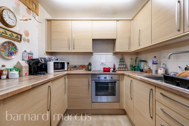 Flat 6, Lewes Court, 1, Chatsworth Place, Mitcham photo 2