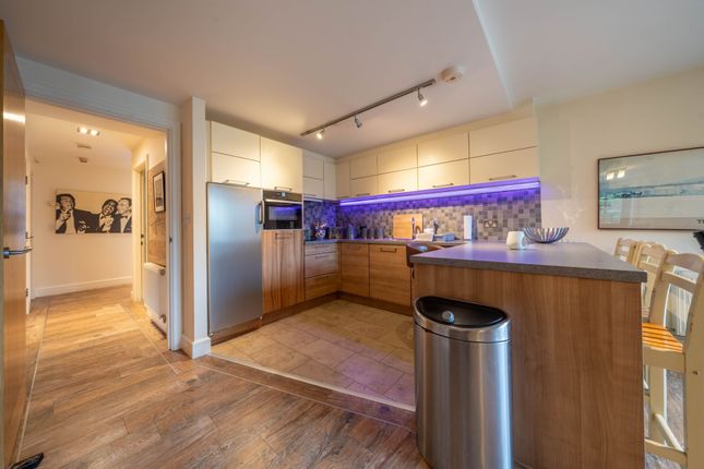 Apartment 1, The Royal, Church Street, Bowness-On-Windermere photo 2