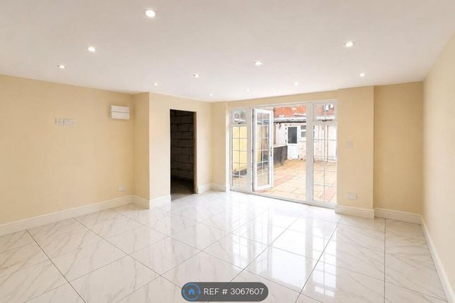 Queensway, Sheerness photo 2