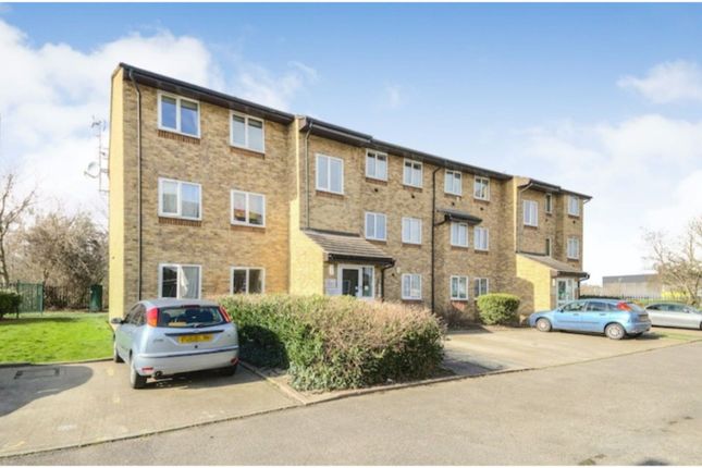 Thumbnail Flat for sale in Waterfield Close, Belvedere