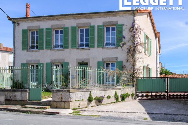 Thumbnail Villa for sale in Aulnay, Charente-Maritime, Nouvelle-Aquitaine
