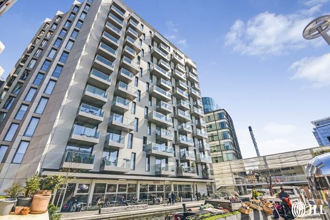 Flat for sale in Canalside Walk, London