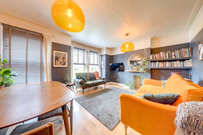 Thumbnail Flat for sale in Overhill Road, London