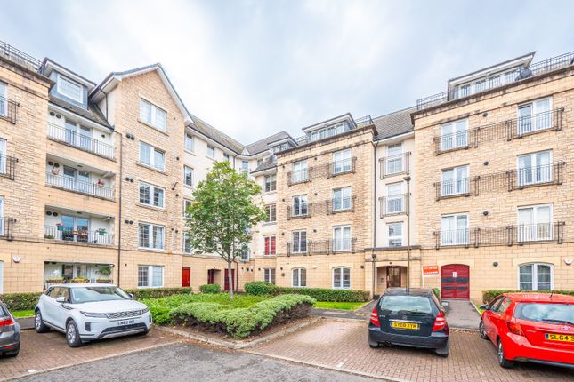 Thumbnail Flat for sale in 8/3 Powderhall Rigg, Canonmills, Edinburgh