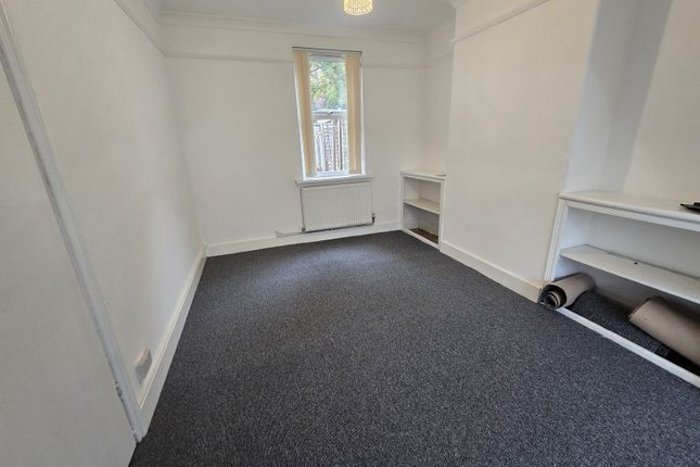 97, Newcomen Road, Wellingborough photo 4
