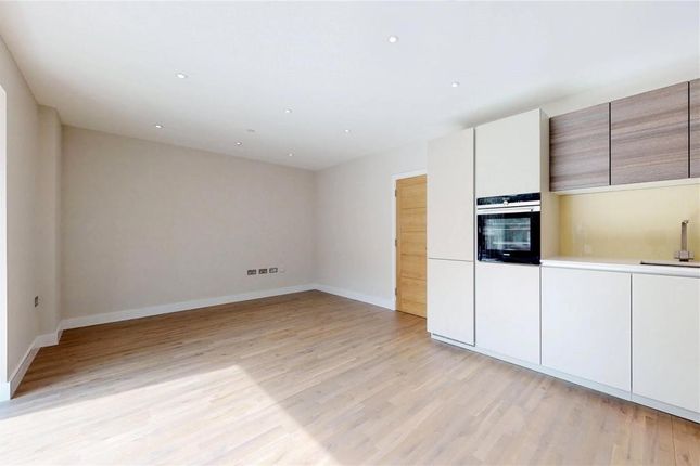 Thumbnail Flat to rent in Viridium Apartments 264 Finchley Road, London