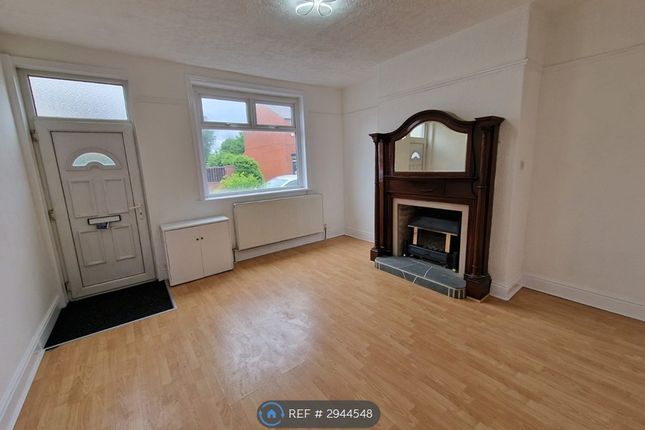 Lowton St, Radcliffe, Manchester photo 4
