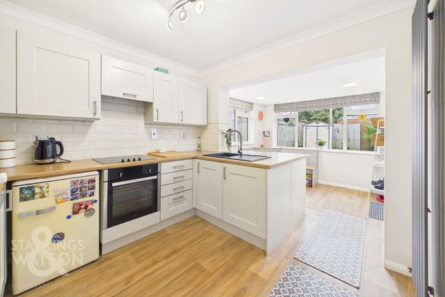 53 Marlingford Way, Norwich photo 2