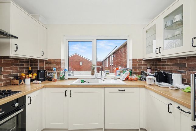 23 Austin Court, Village Road, Enfield photo 2