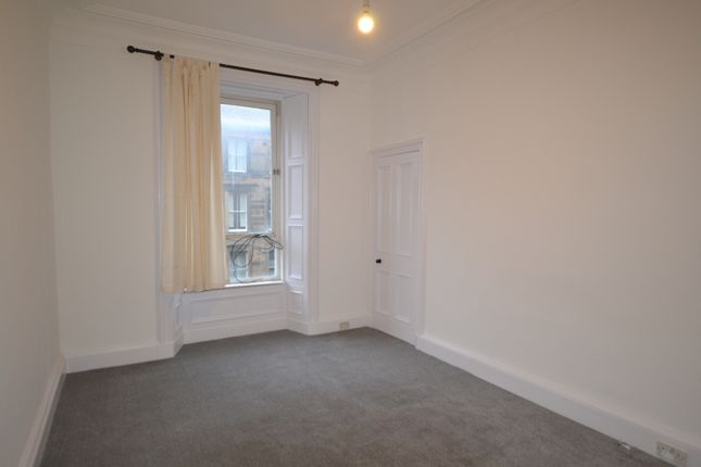 Flat 2F2, 9, Oxford Street, Edinburgh photo 4