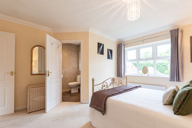 119, Beamish Close, Stretton photo 4