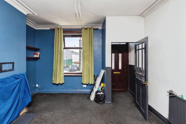Runswick Terrace, Bradford photo 2