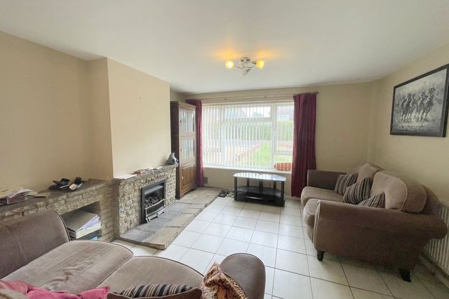 12, St Marys Road, Colchester photo 3
