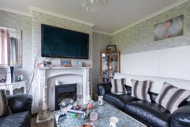 7, Raithby Grove, Grimsby photo 4