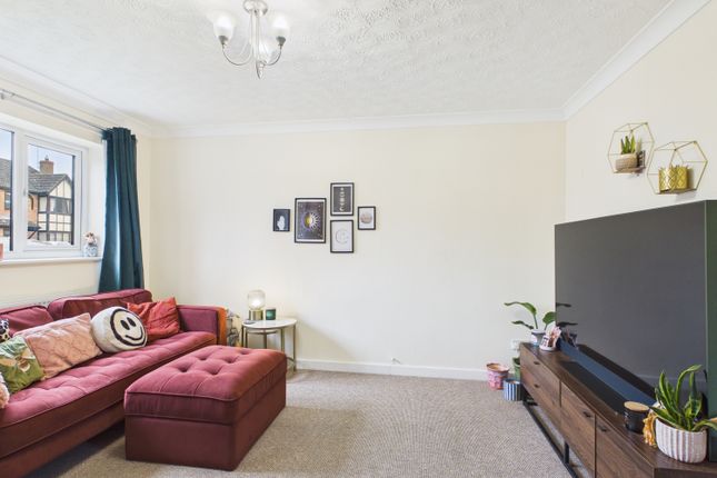 18, Lindsey Avenue Market Deeping, Peterborough photo 3