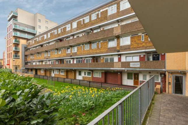 Maisonette for sale in 33, Noble Court, Shadwell