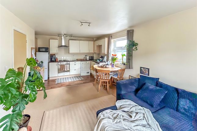 Flat for sale in Cooks Way, Hitchin, Hertfordshire