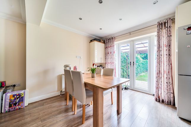 223, Cannon Lane, Pinner photo 4