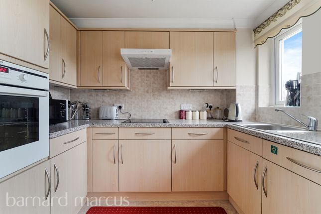 Flat 25, Calverley Court, 370-374, Kingston Road, EPSOM photo 4