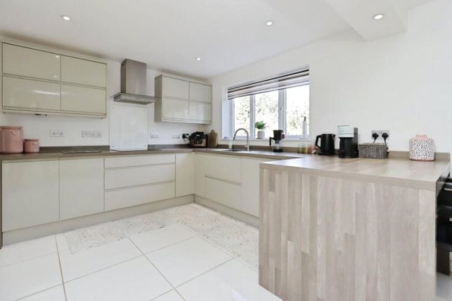 Damson Drive, Telford photo 3