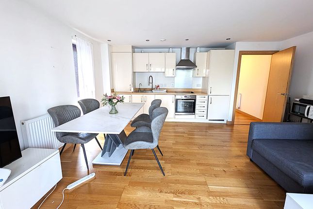 20, Pisces Court, Zodiac Close, Edgware photo 2