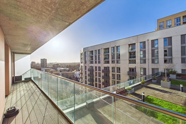 Flat 203, Sienna Alto 2, Cornmill Lane, LONDON photo 2