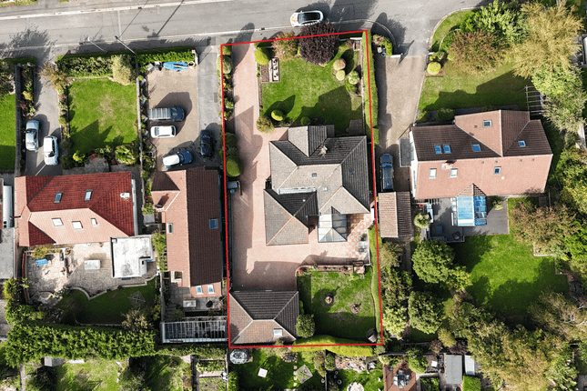 10, Highfield Road, Weston-Super-Mare photo 3