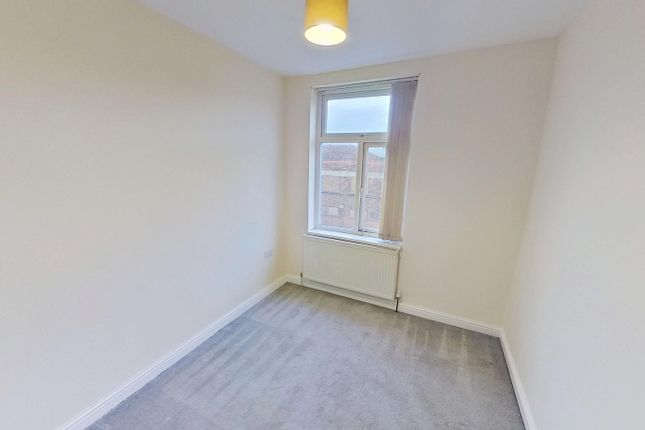 32, Wellington Street, Bradford photo 5