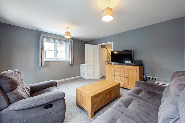 End terrace house for sale in Kingsmead Close, Stowmarket