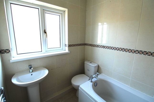 14, Elm Crescent, Bryntirion photo 5