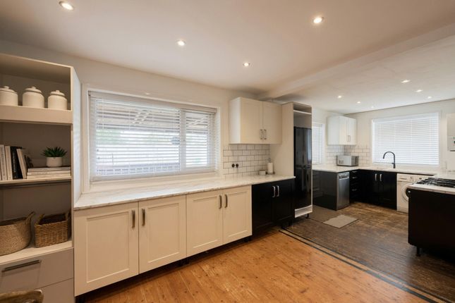 16, Mill Hill Grove, Morecambe photo 3