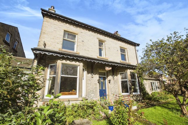 Detached house for sale in Clifton Common, Brighouse, West Yorkshire