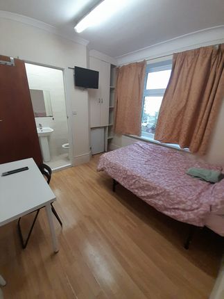 Shared accommodation to rent in Longbridge Road, Barking