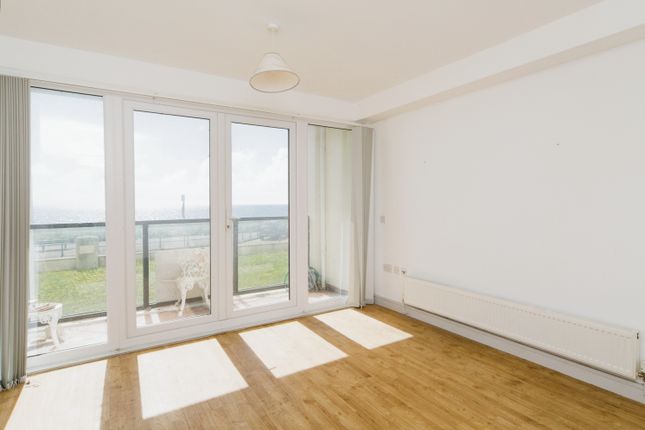 Flat for sale in West End Point, West End Parade, Pwllheli, Gwynedd