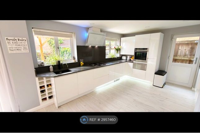 Ensor Close, Swindon photo 4