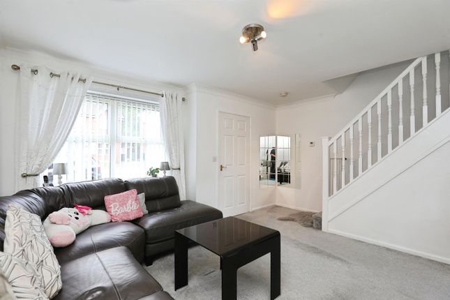 41, Hollybank Close, Northwich photo 4