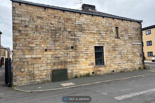 Cleaver St, Burnley photo 2