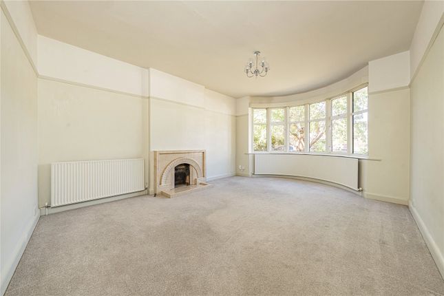 4, Darley Drive, New Malden photo 4