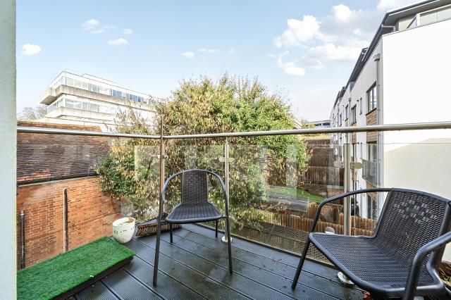 9, Trinity Place, High Wycombe photo 4