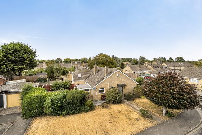 2-bed house on 17, Willow Grove, South Cerney, £375,000