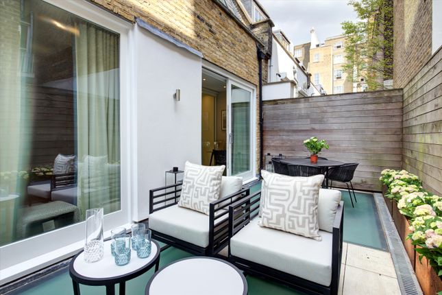 Terraced house to rent in Elvaston Mews, South Kensington, London