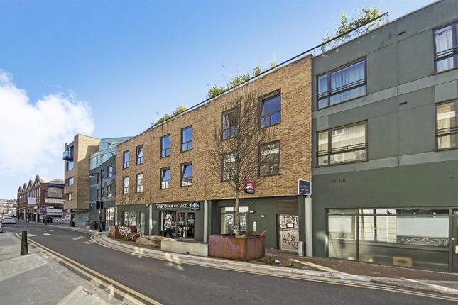 Thumbnail Flat for sale in Cheshire Street, Shoreditch