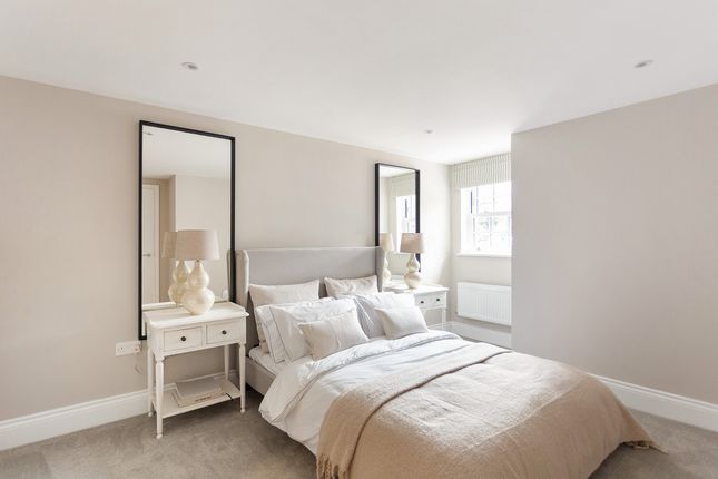 Flat for sale in Horsham Road, Dorking