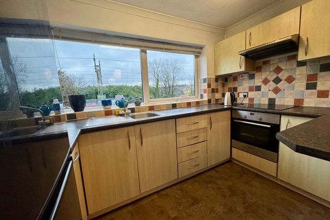 9 White Hill Court, Berkhamsted photo 2