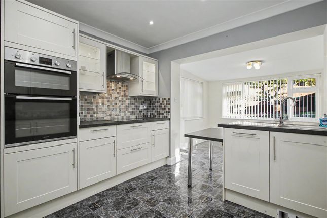 88, Oundle Road, Thrapston photo 4
