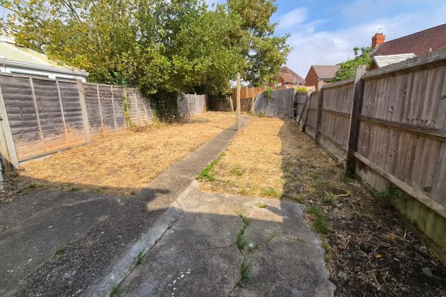 18, Barnwell Road, Northampton photo 5